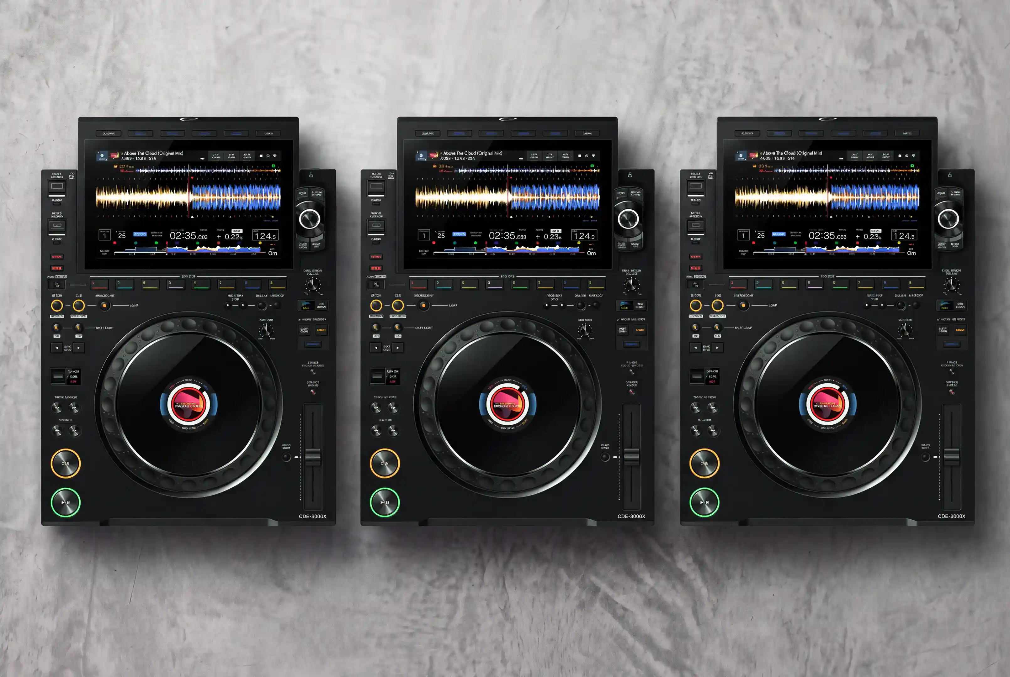 Drie AlphaTheta CDJ-3000X-spelers naast elkaar